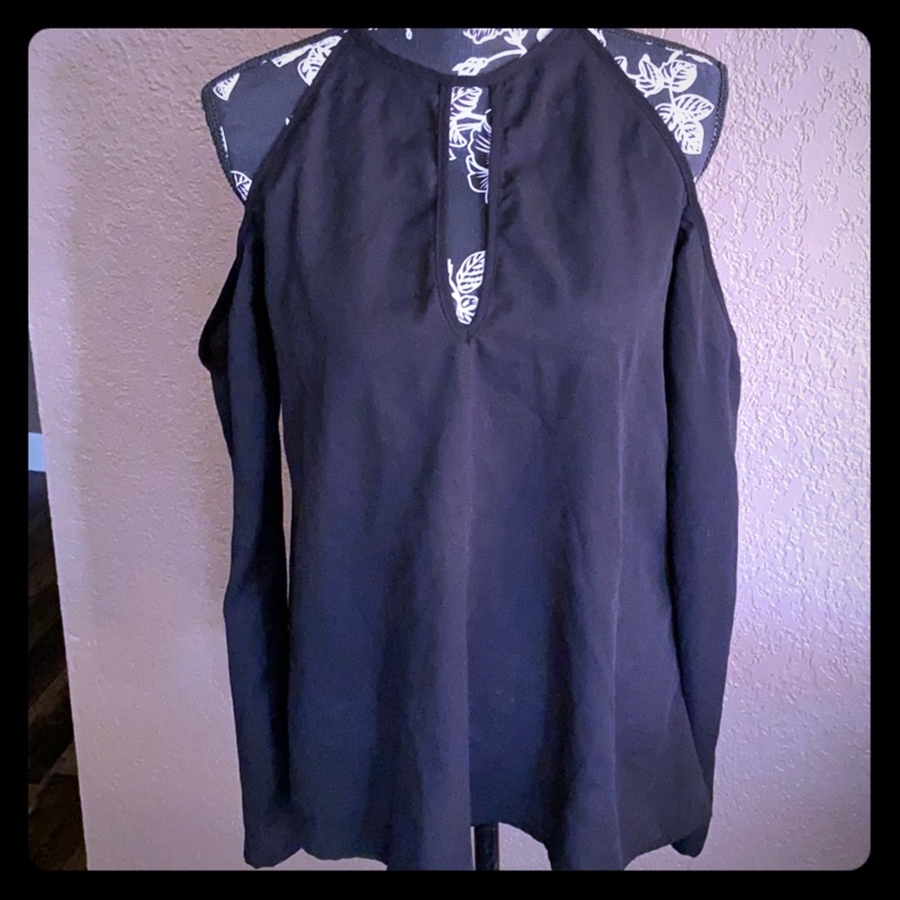 Tobi cold shoulder blouse